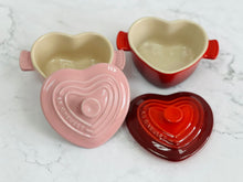 Load image into Gallery viewer, Le Creuset heart shaped ramekin with lid 14cm 大飛心盅
