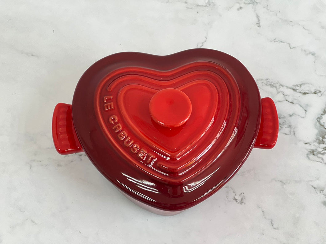 Le Creuset heart shaped ramekin with lid 14cm 大飛心盅